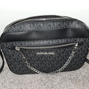 Michael Kors Black Jet Set Large Logo Crossbody Bag